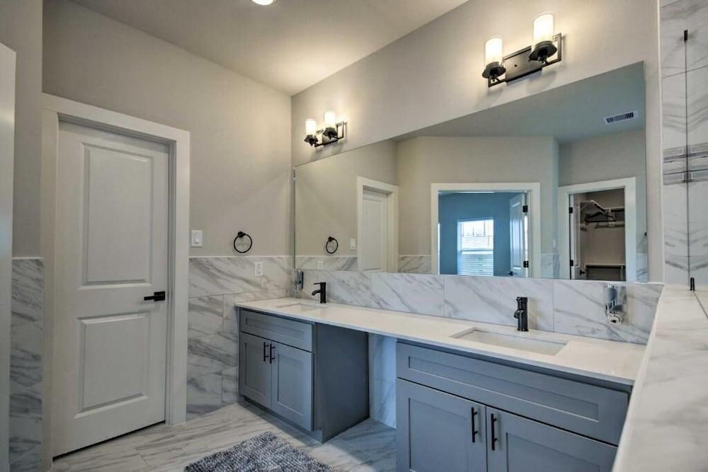 Hotel Genius Downtown 3*
