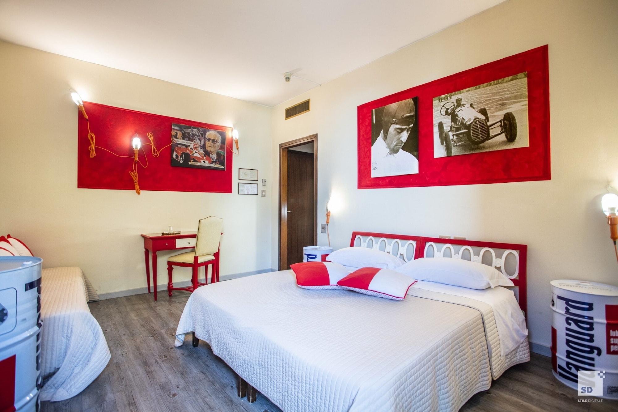 Admiral Hotel 4*