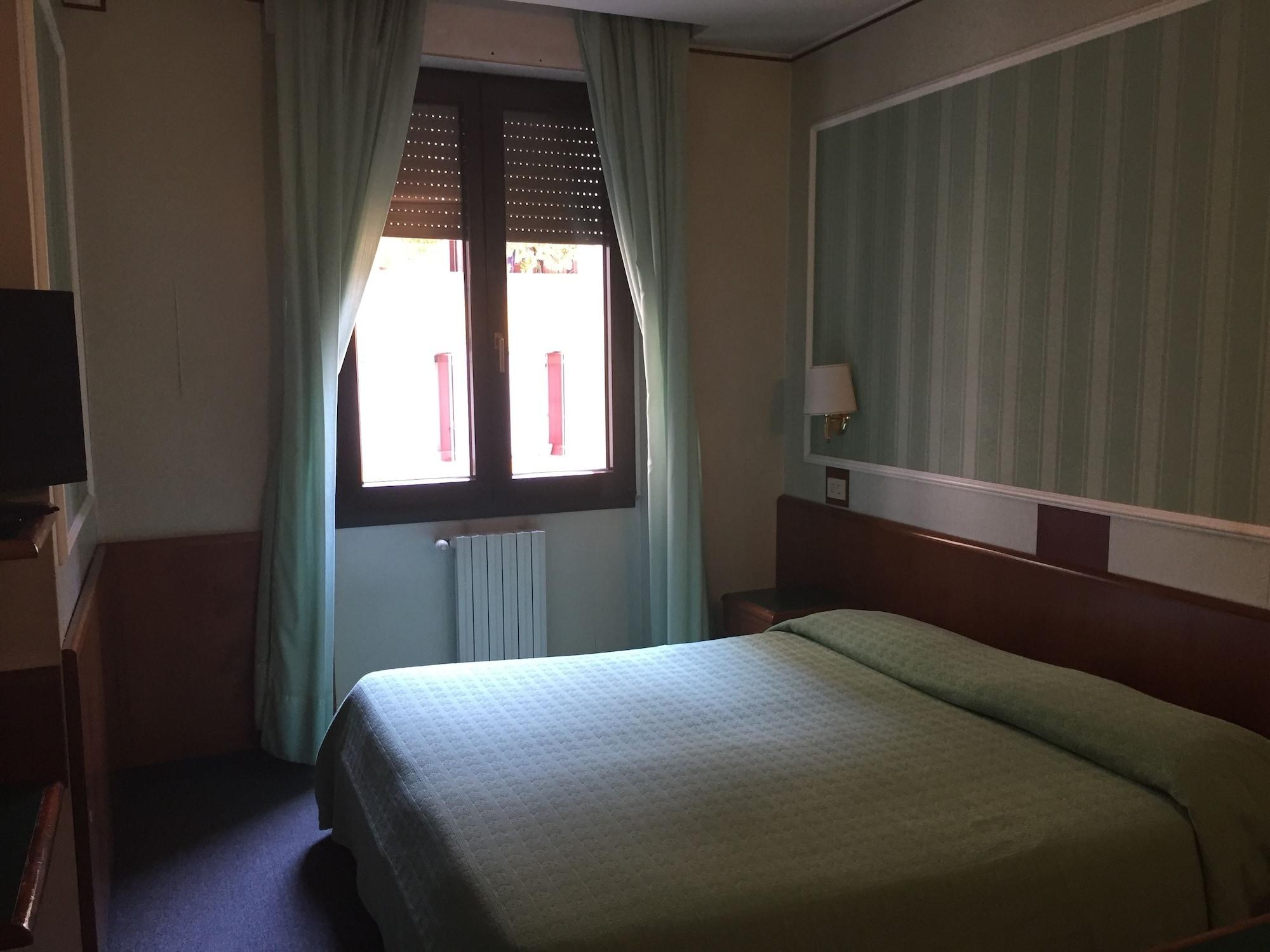 Garda Hotel Milão