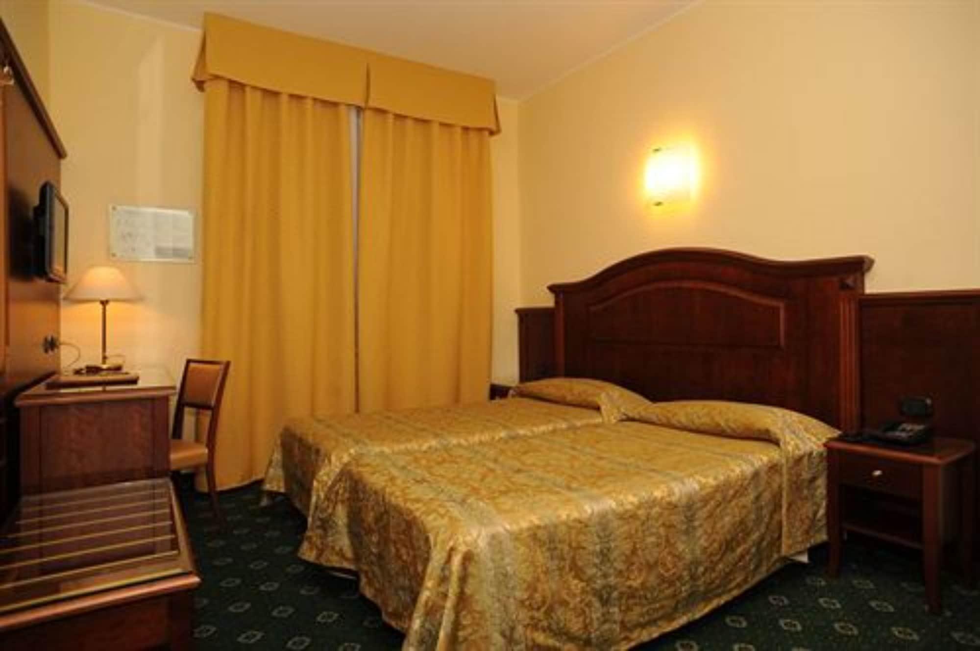 Valganna Hotel 3*