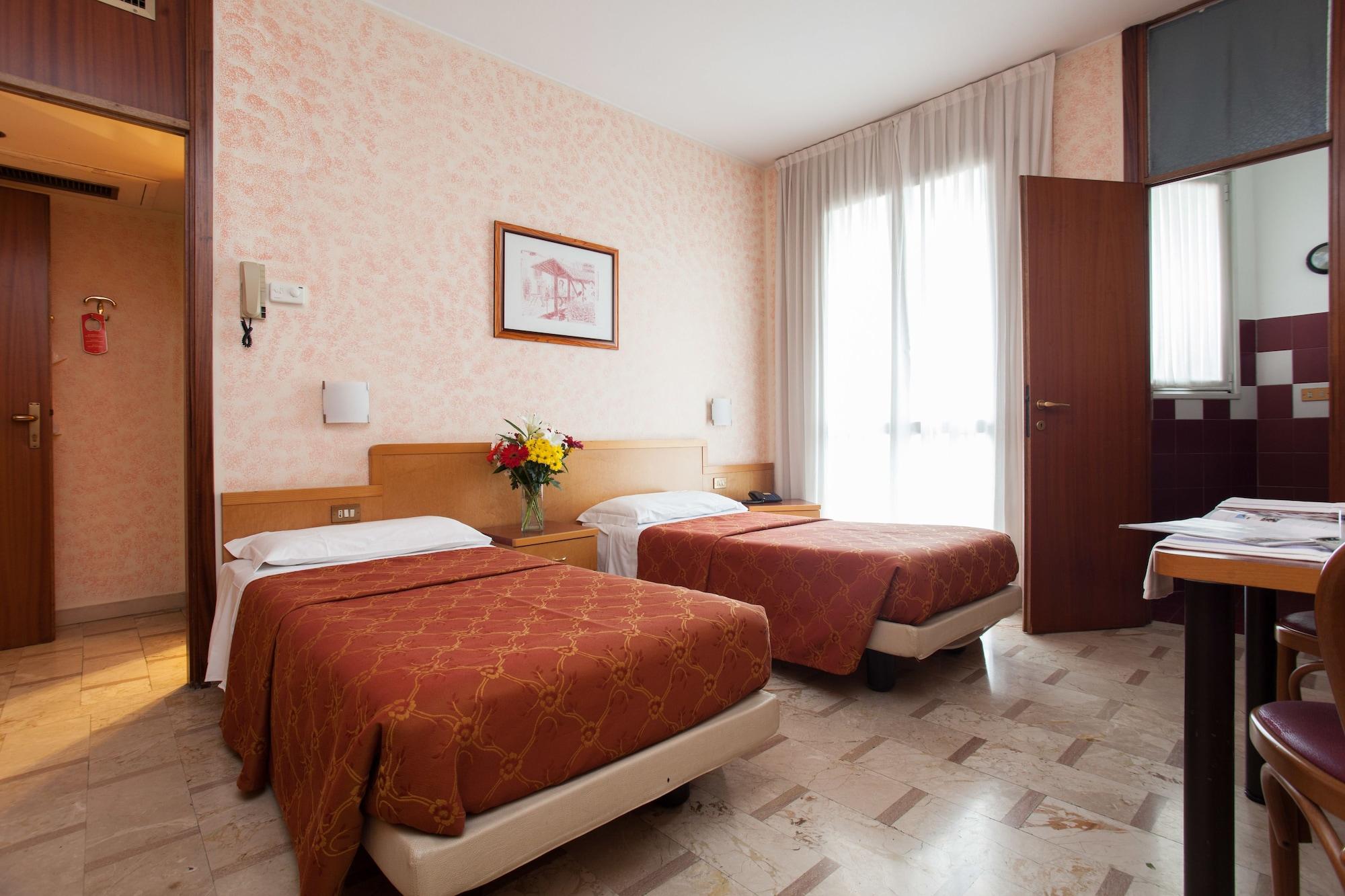 Ih Argonne Park 3* Milan