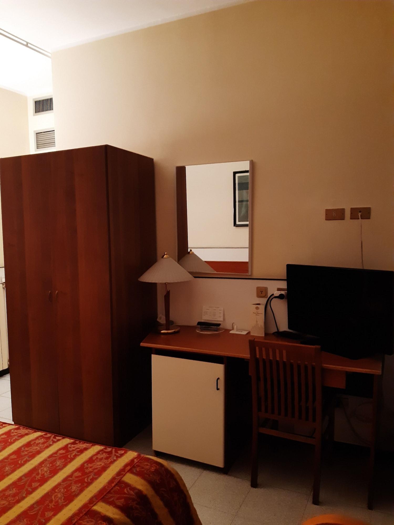Hotel Mayorca Milão