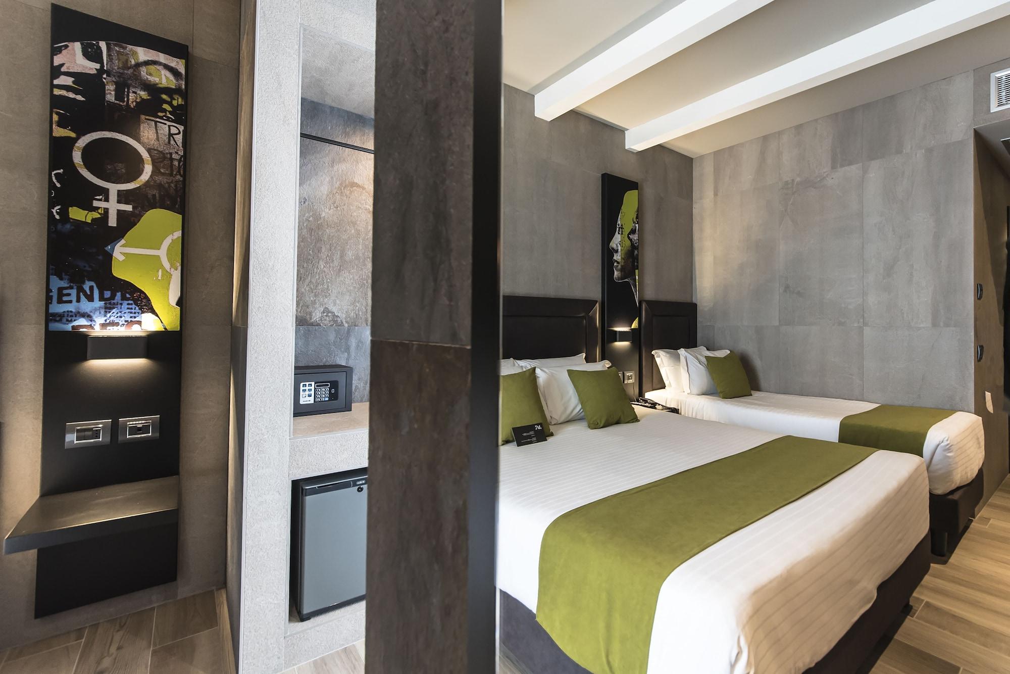 Just Hotel 4*