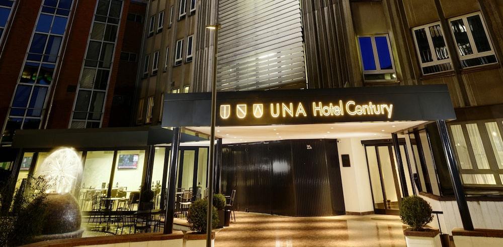 Century Hotel 4*