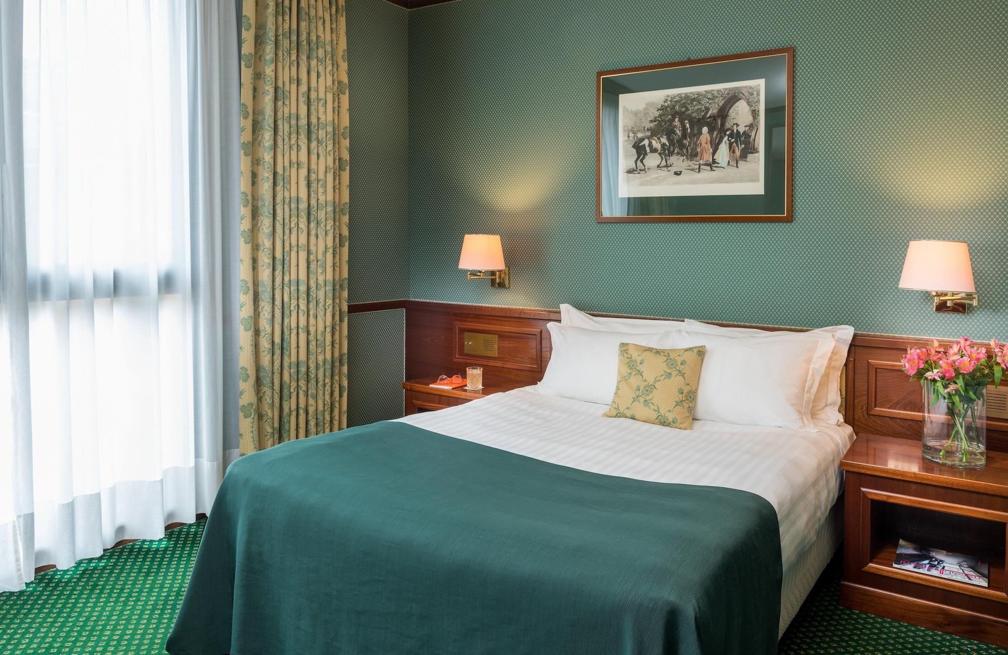 Leonardo Center 4*