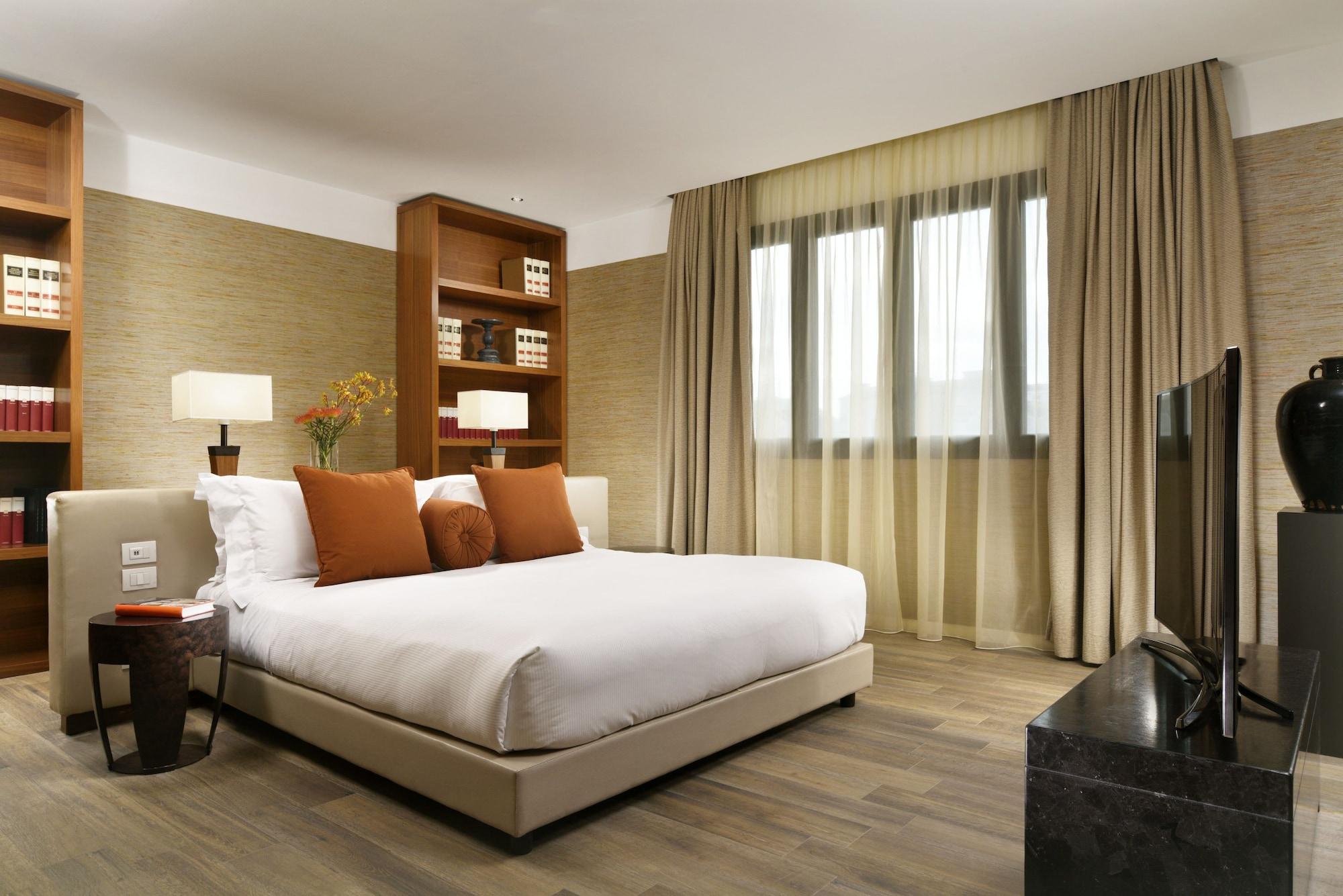 Milan Suite Hotel Hotel 4*