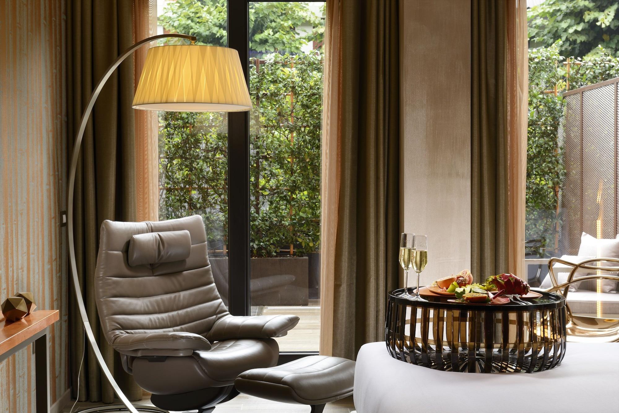 Milan Suite Hotel 4*