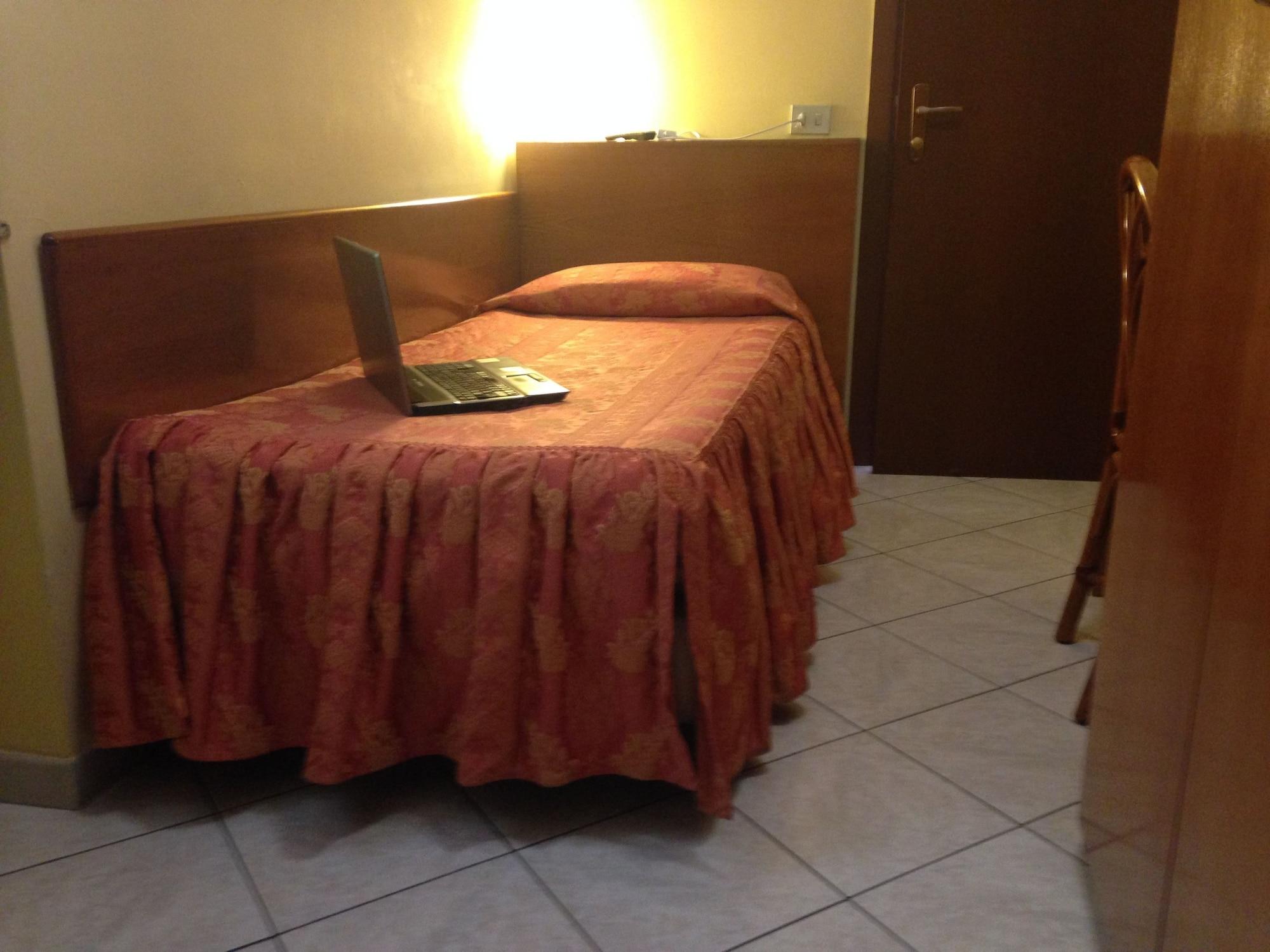 Hotel La Caravella 2*