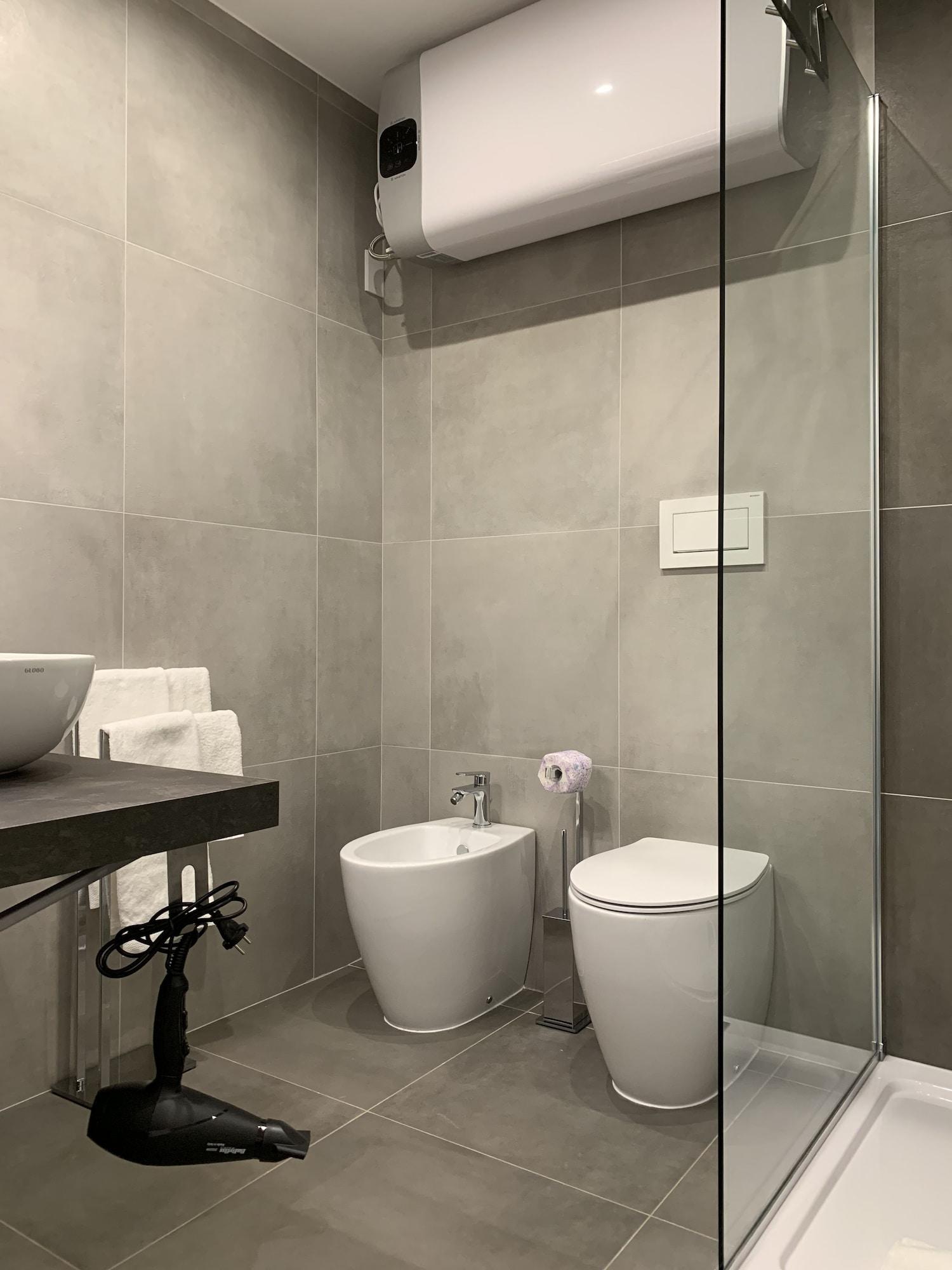 Bossi Aparthotel
