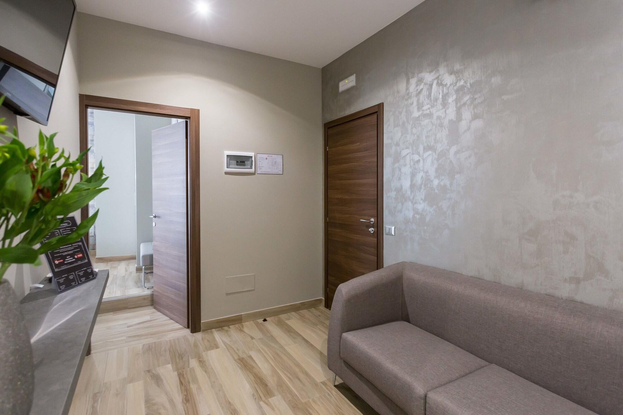 Aparthotel Durini 2*