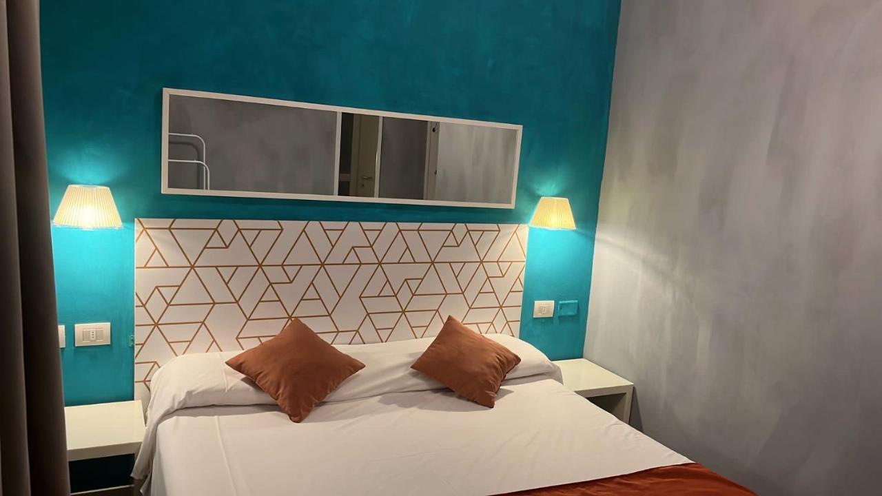 Giovanna Hotel *