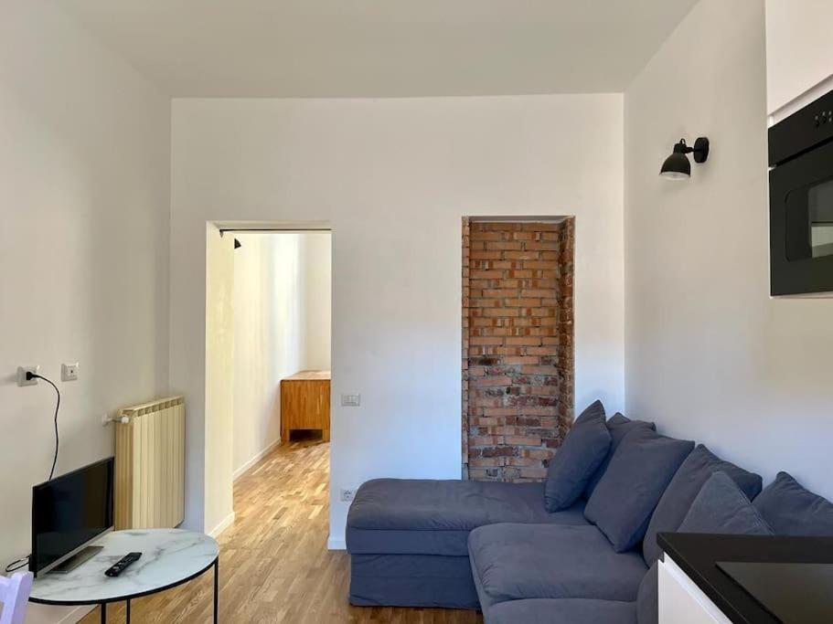 Queen House * Milan
