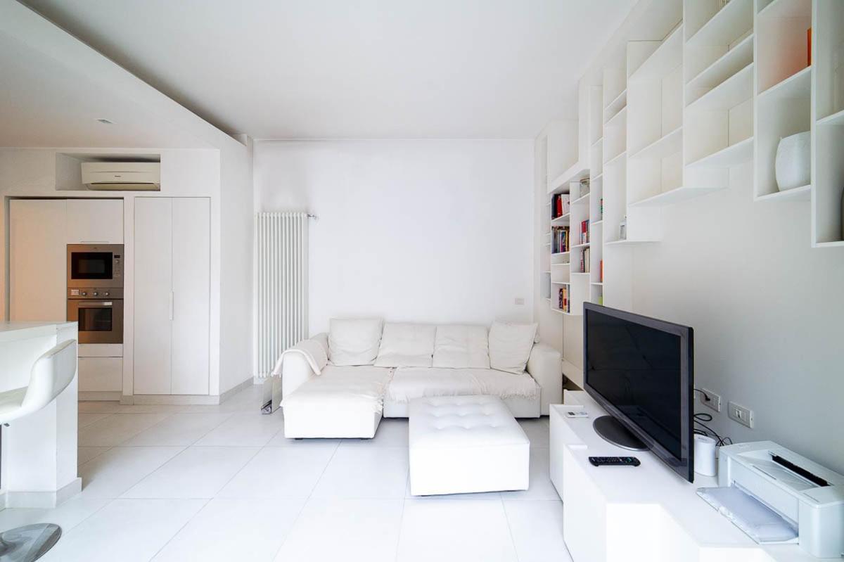 Hbhall Navigli 6b Apartment