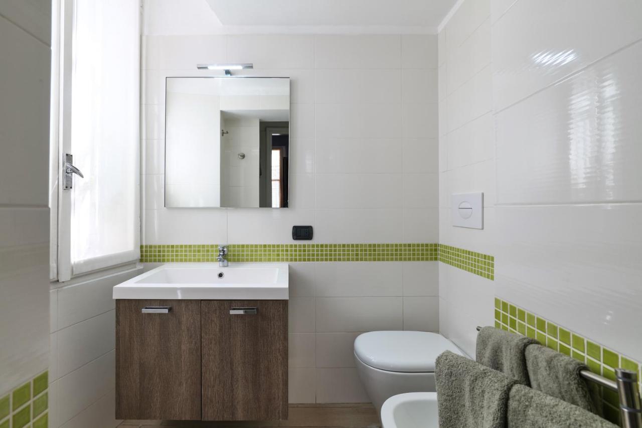 Charming 5 Vie Apt. Center Appartamento