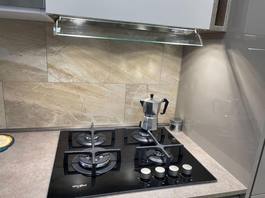 Apartamento Nel Quartiere Bayres Completamente Rinnovata Milão