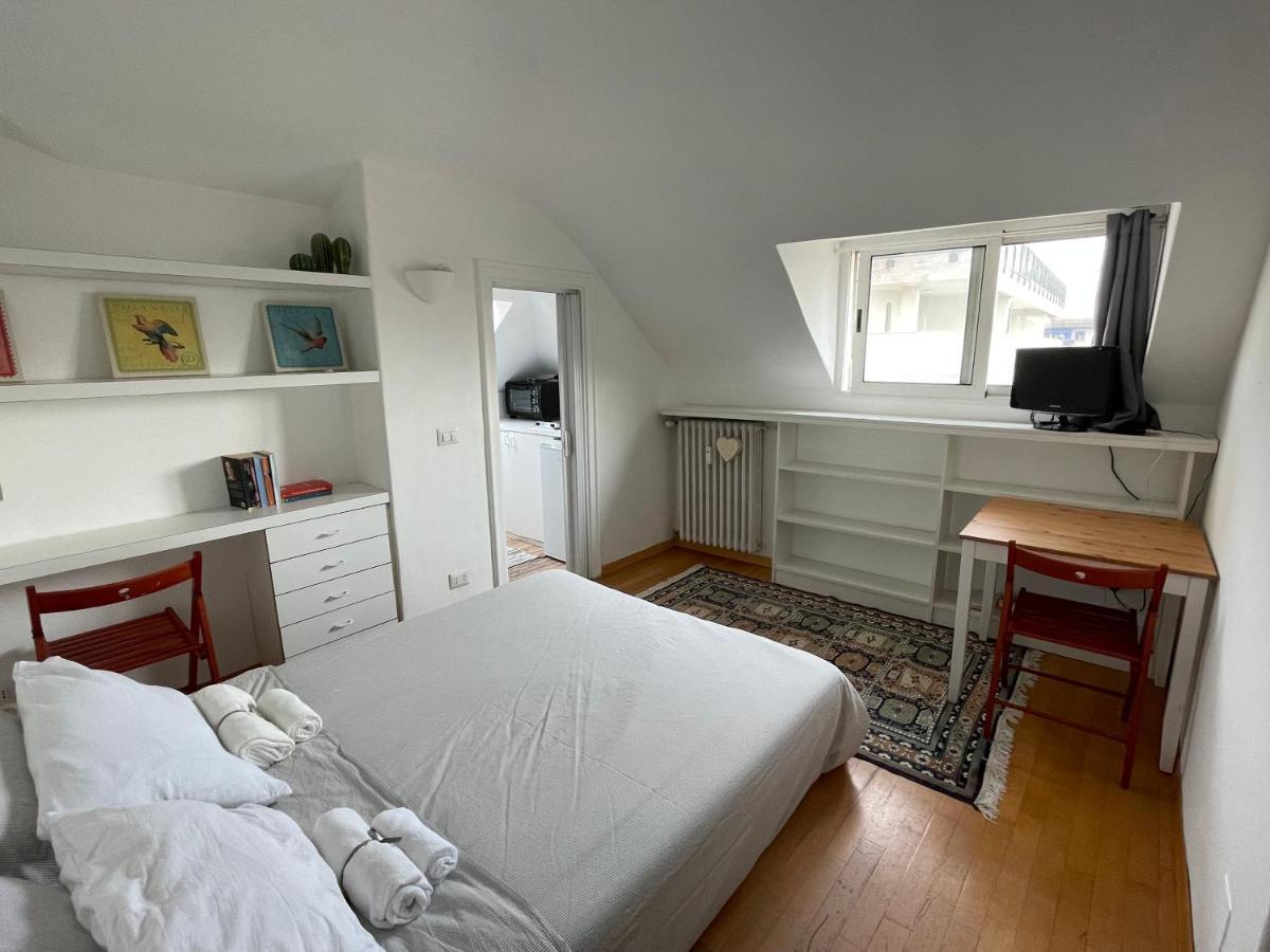 Apartment Tortona Tiny Attic Directly Connected To Duomo Milan
