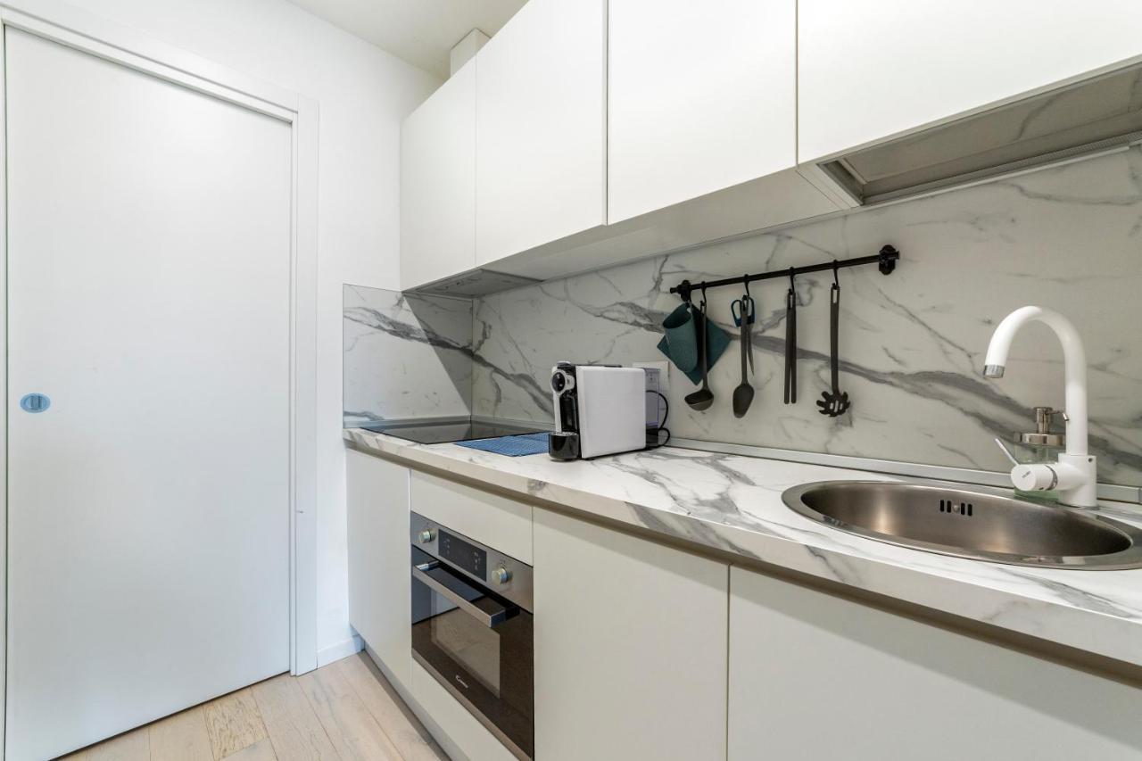 Apartment Brand New Apts Lima M1 Milan