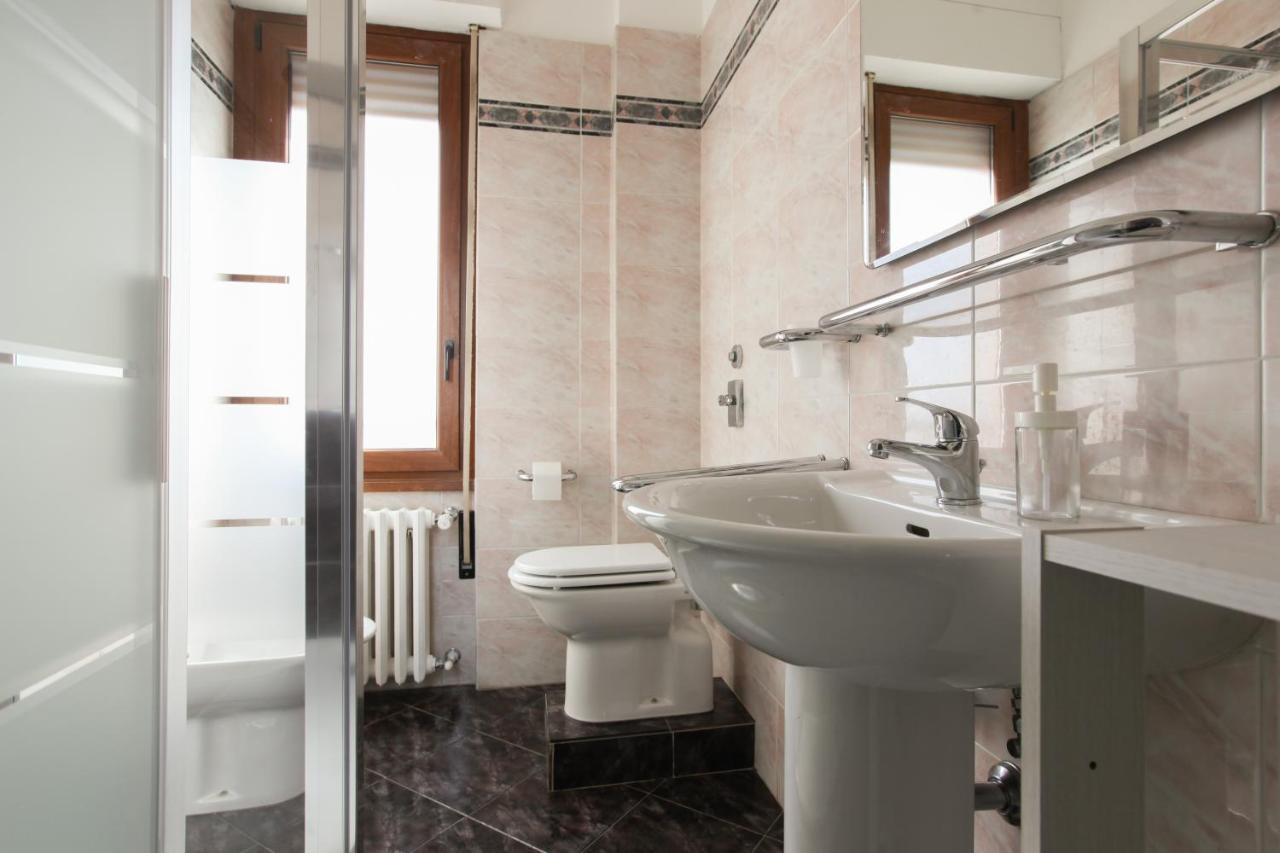 Apartamento New Fashion District, 3 Bdrs - 30 Minutes From Linate With New Subway Milão
