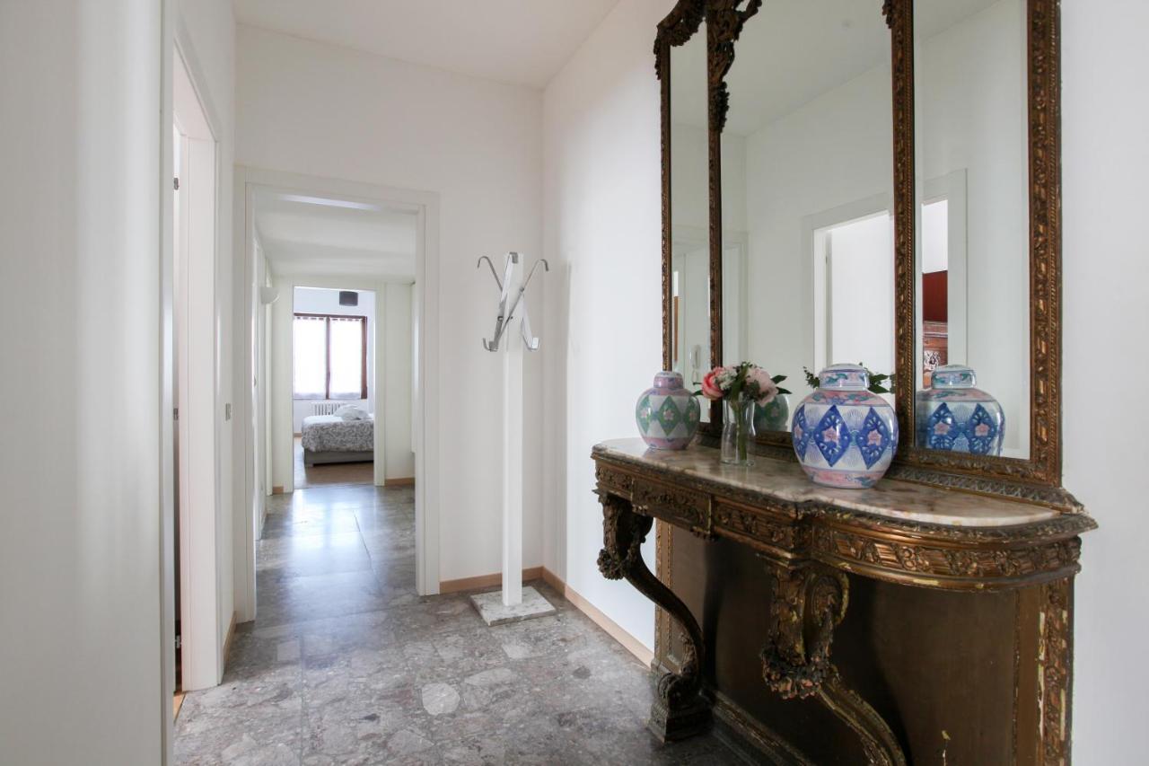 Apartamento New Fashion District, 3 Bdrs - 30 Minutes From Linate With New Subway Milão