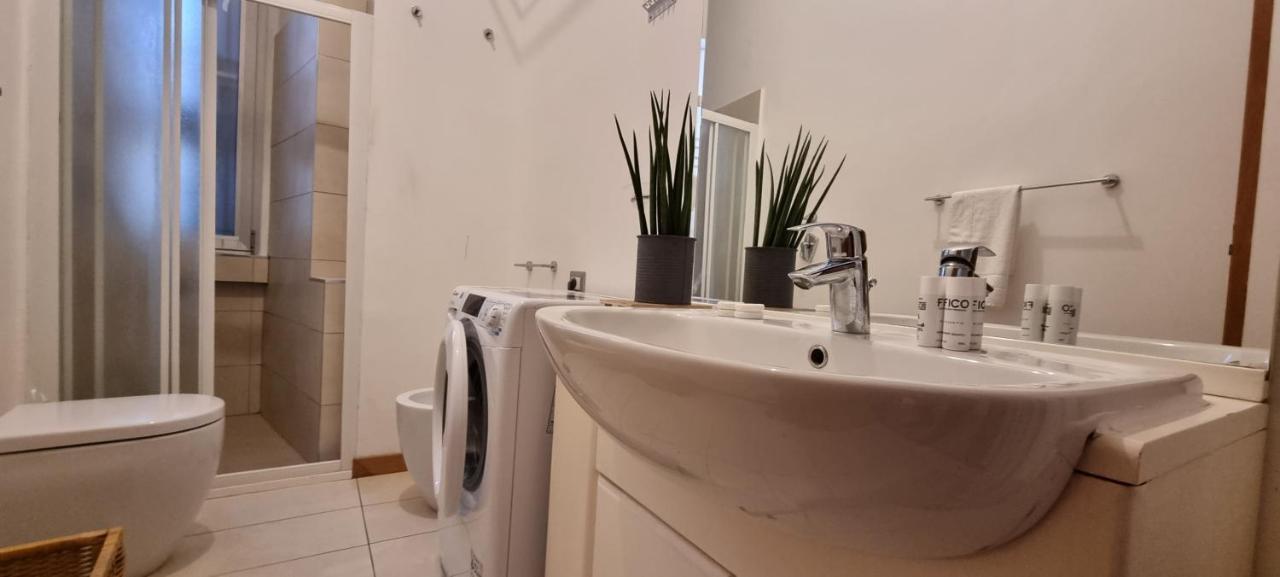 Altido Homey Flat With Balcony In Historical Centre * Milão