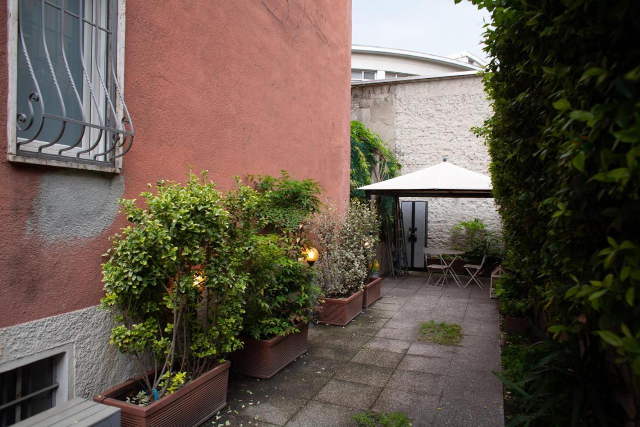 Riccardo Galli - Incantevole Appartamento, A Casa Vostra! Milano