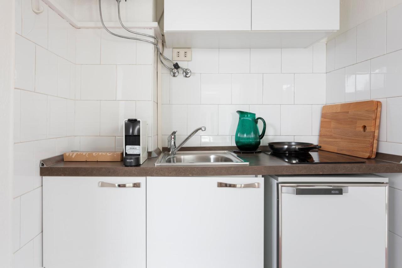 1 Bedroom & 1 Living Apt - Duomo 5 *