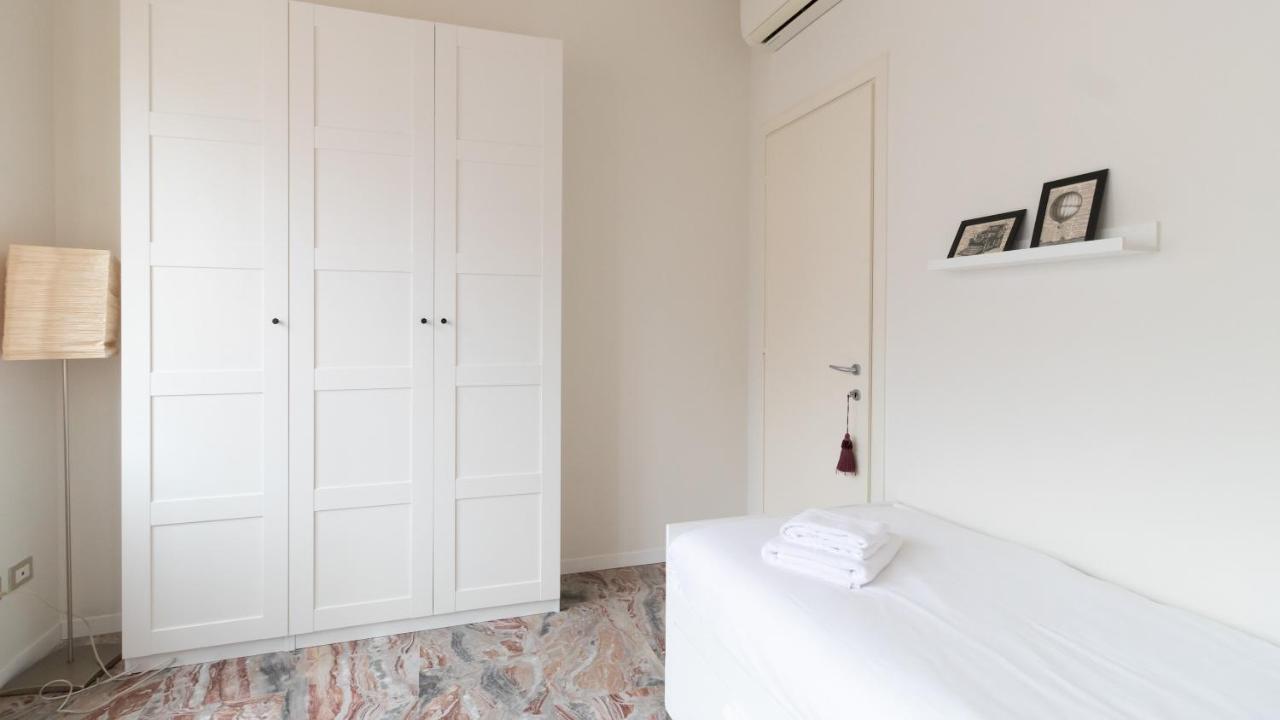 Italianway - Plinio 64 *
