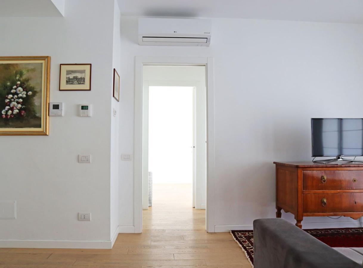 Porta Romana Elegant Apartamento