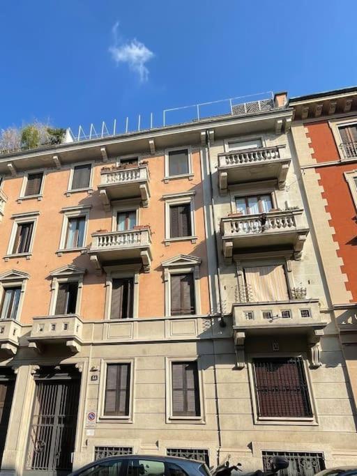 Apartamento Nel Quartiere Bayres Completamente Rinnovata Milão