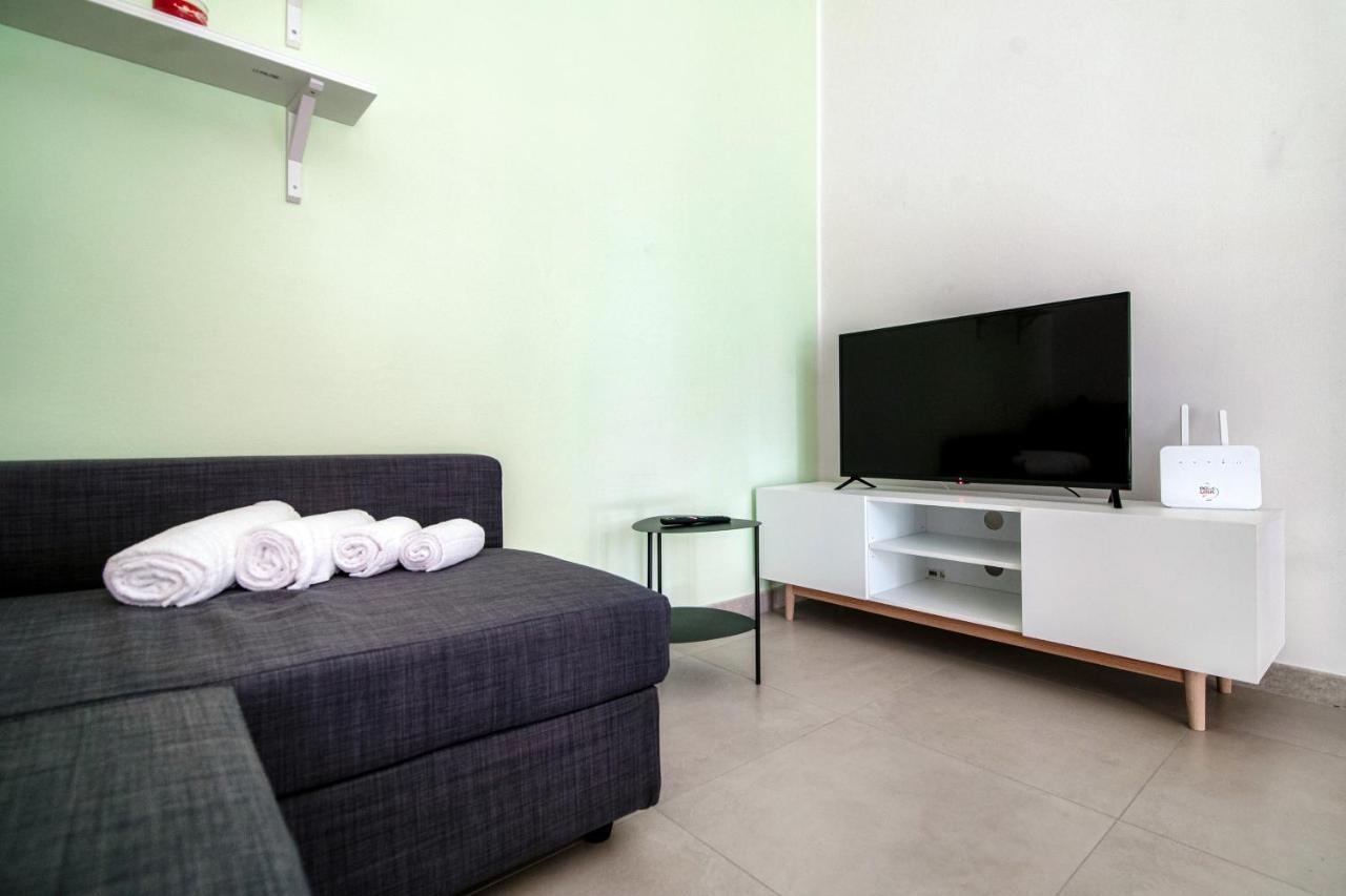 Altido Navigli Studio With Balcony Milan