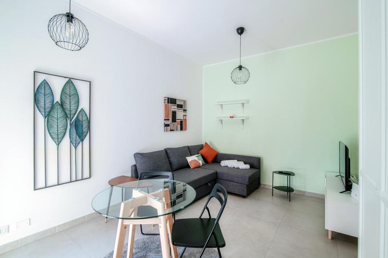 Altido Navigli Studio With Balcony * Milan