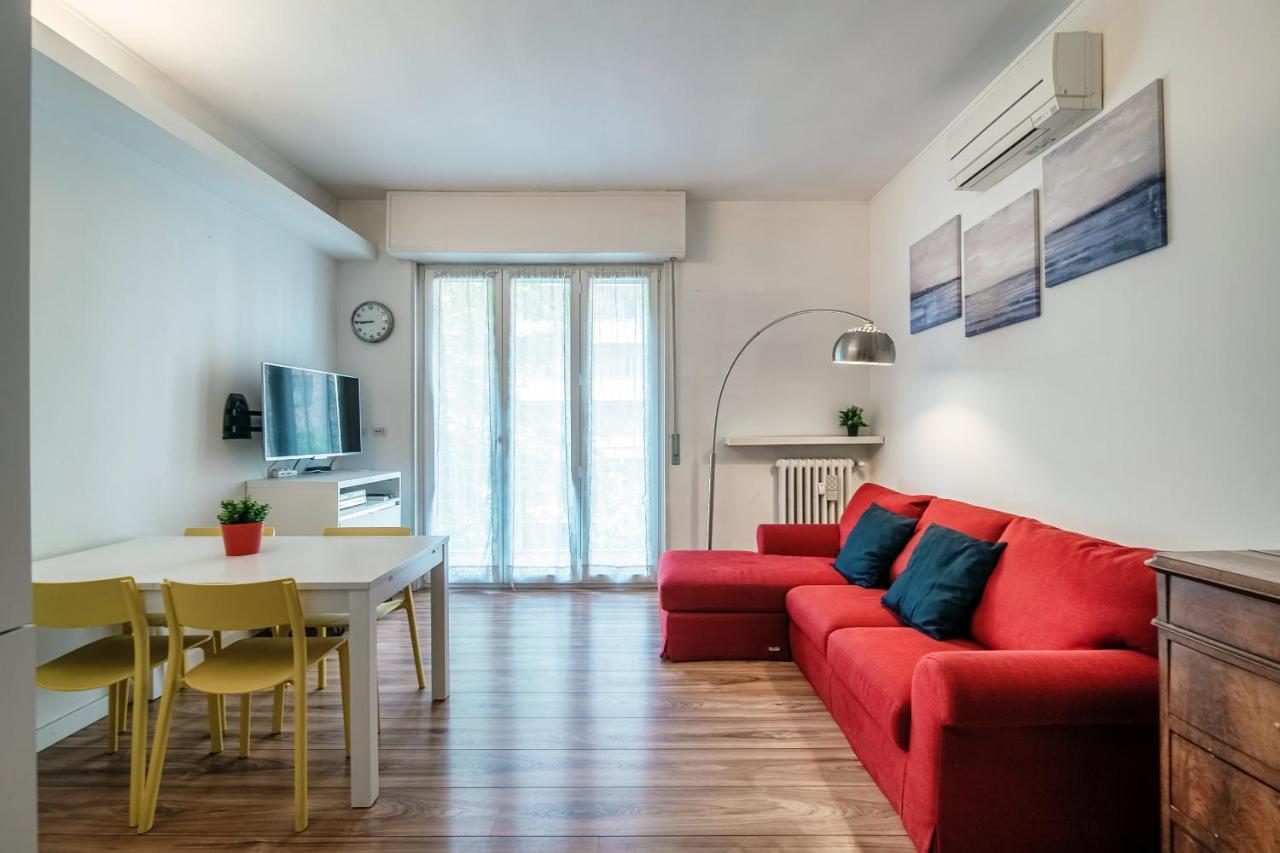 Altido Bright Life W/2 Balconies Apartment Milan