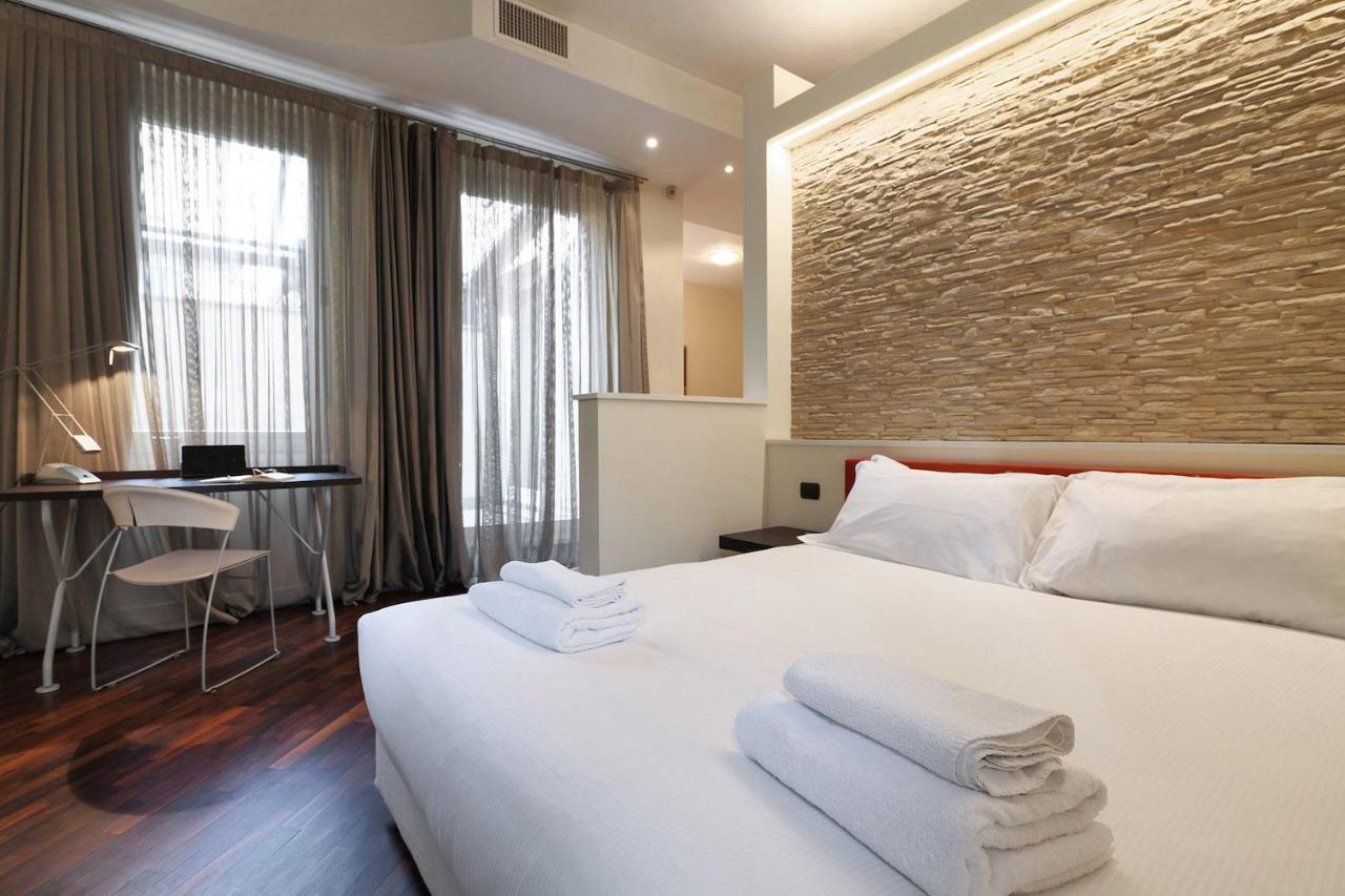 Contempora - Liberty One Bedroom Apt. *