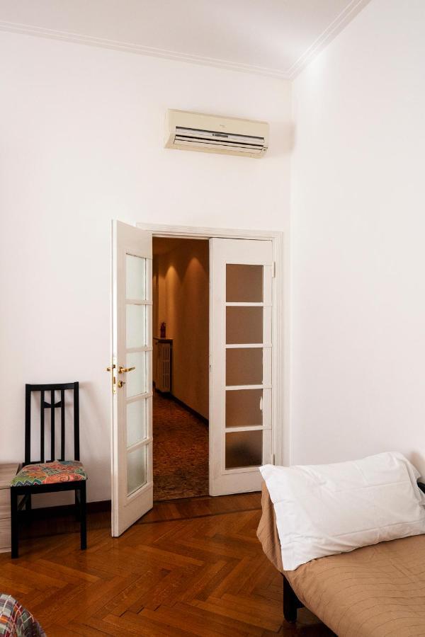 Central Apartment * Milan