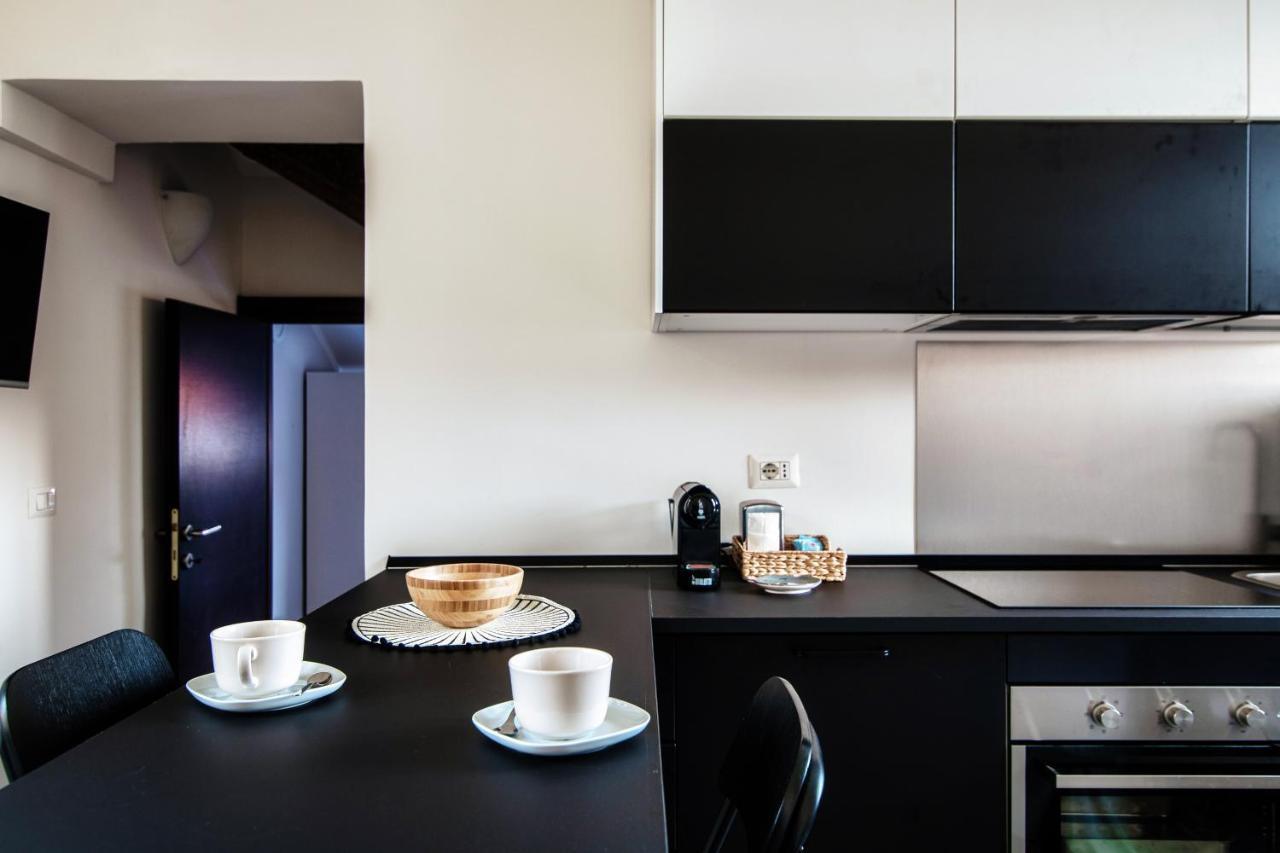 Joivy Stylish Flat, 5-minute Metro Trip To Centre * Milan