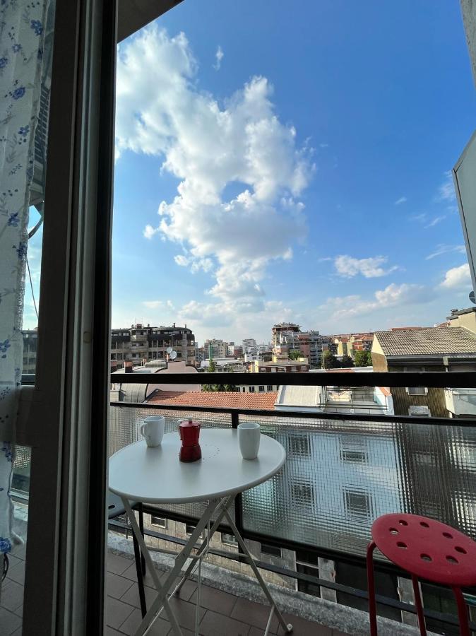 Fondazione Prada With Balcony Apartment *