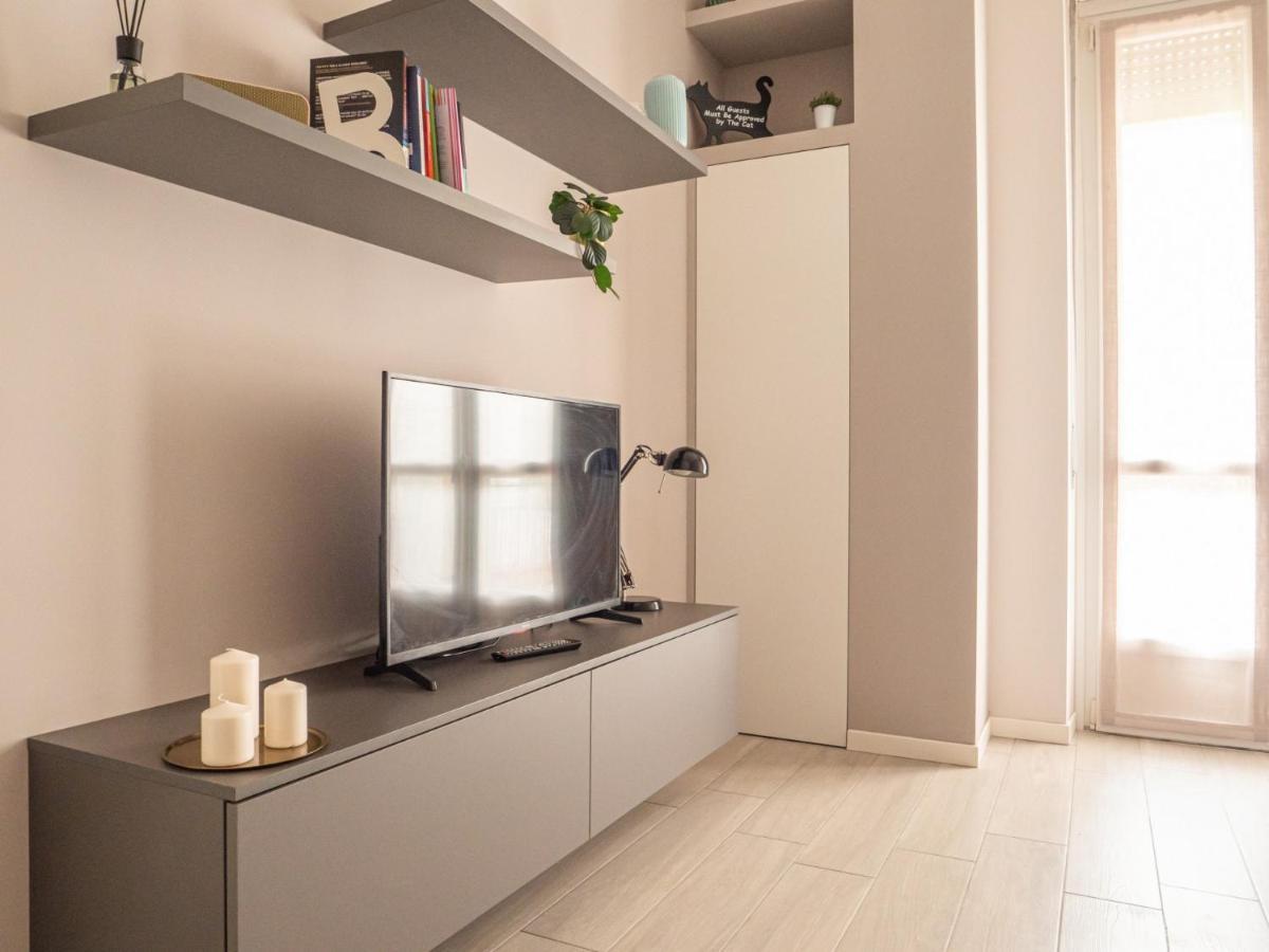 Apartment The Rent - With Balcony In Downtown Milan