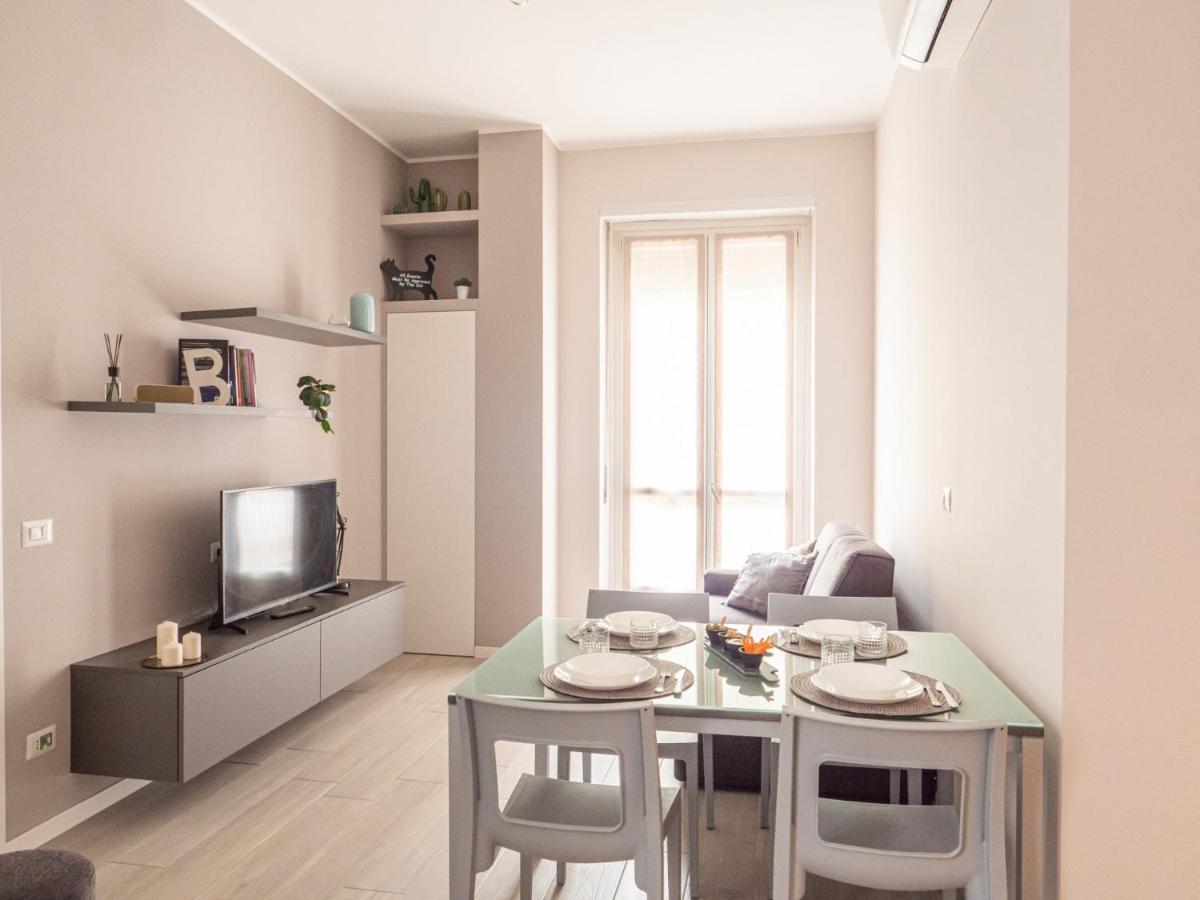 Apartment The Rent - With Balcony In Downtown *