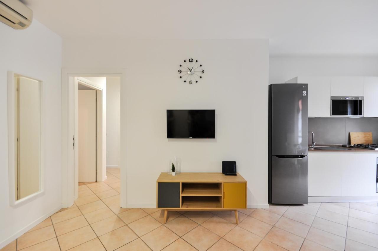 Apartment Caseospitali - Casa Cri&Eli, Super Trilocale Con Terrazzo In Zona Lambrate Per 5 Milan