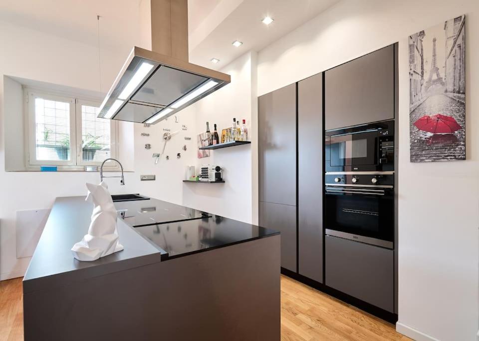 Life - Parco Sempione / Moderno Apartment Milan