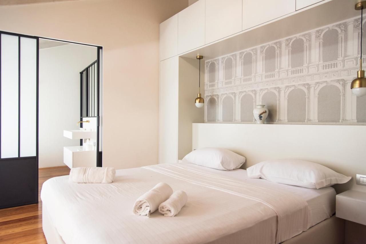 Youhosty - Luxury Town House Apartment