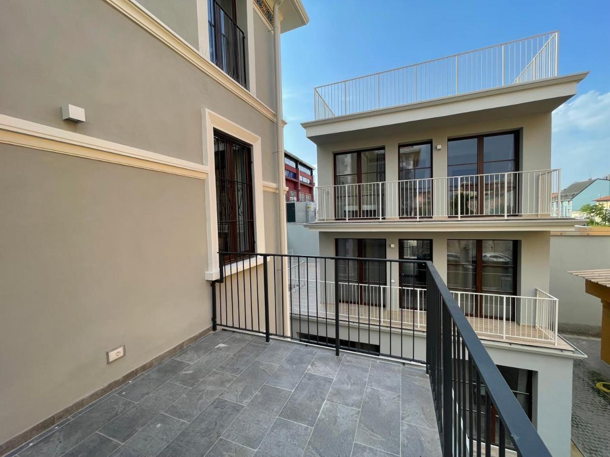 Villa Liberty In Zona Bovisa Milan
