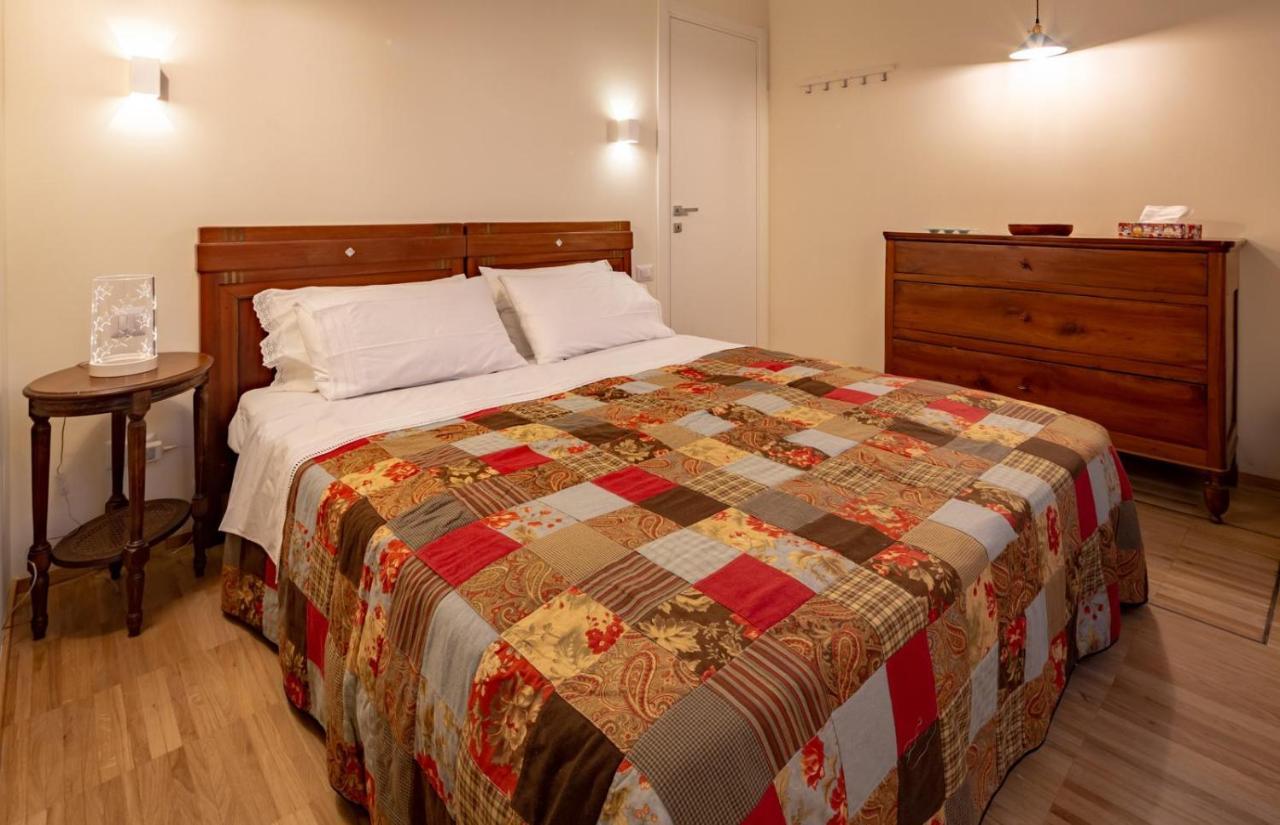 La Casa Colorata - Flats In - Bocconi Apartment