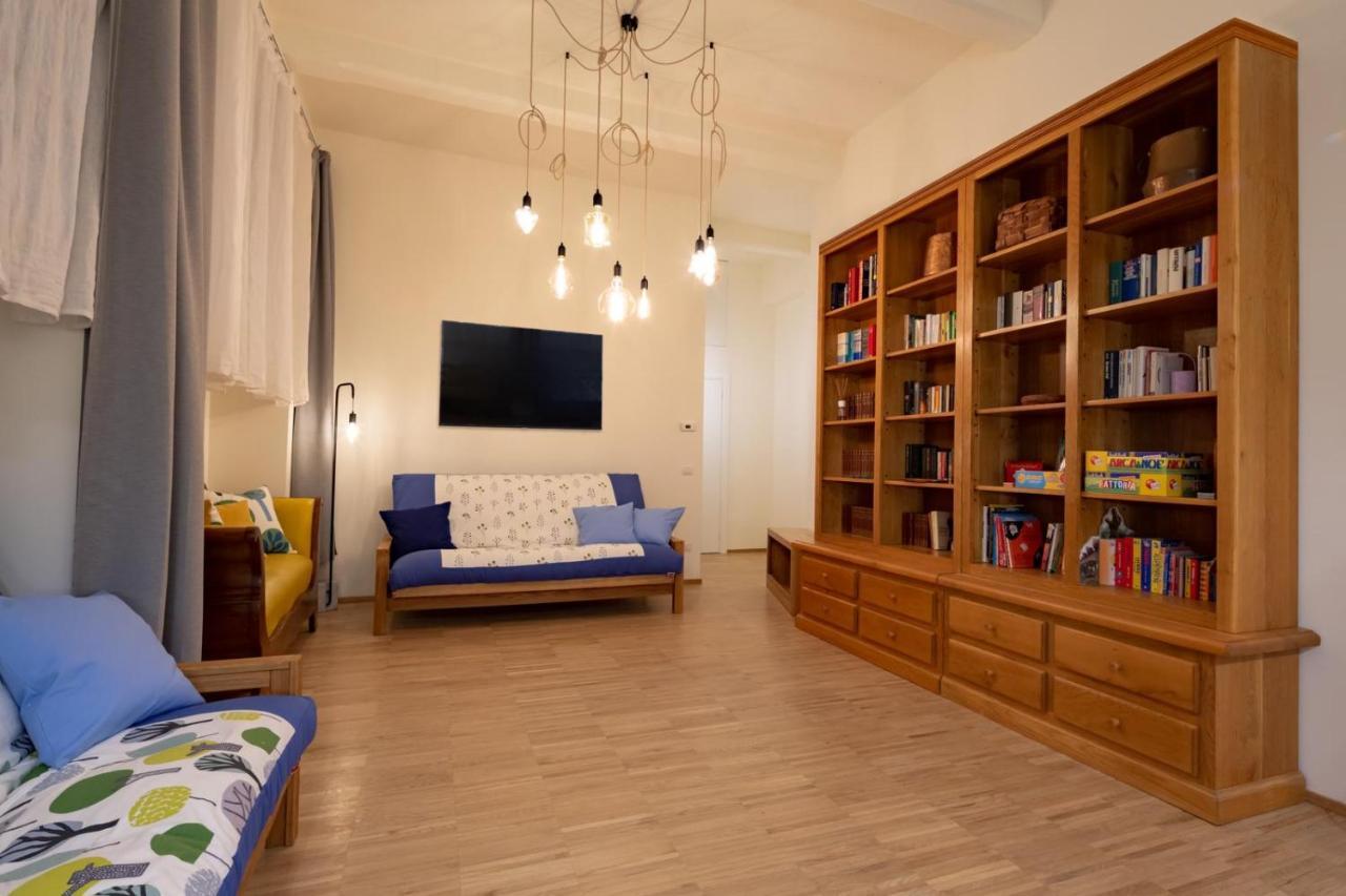 La Casa Colorata - Flats In - Bocconi Apartment