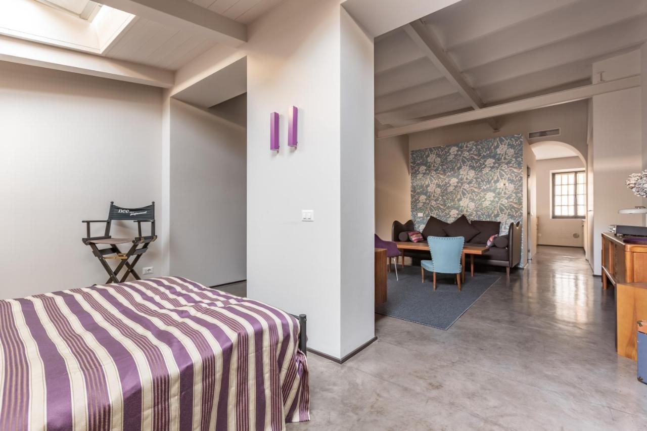 Quiet Roomy Studio Navigli- Porta Genova Apartment Milan