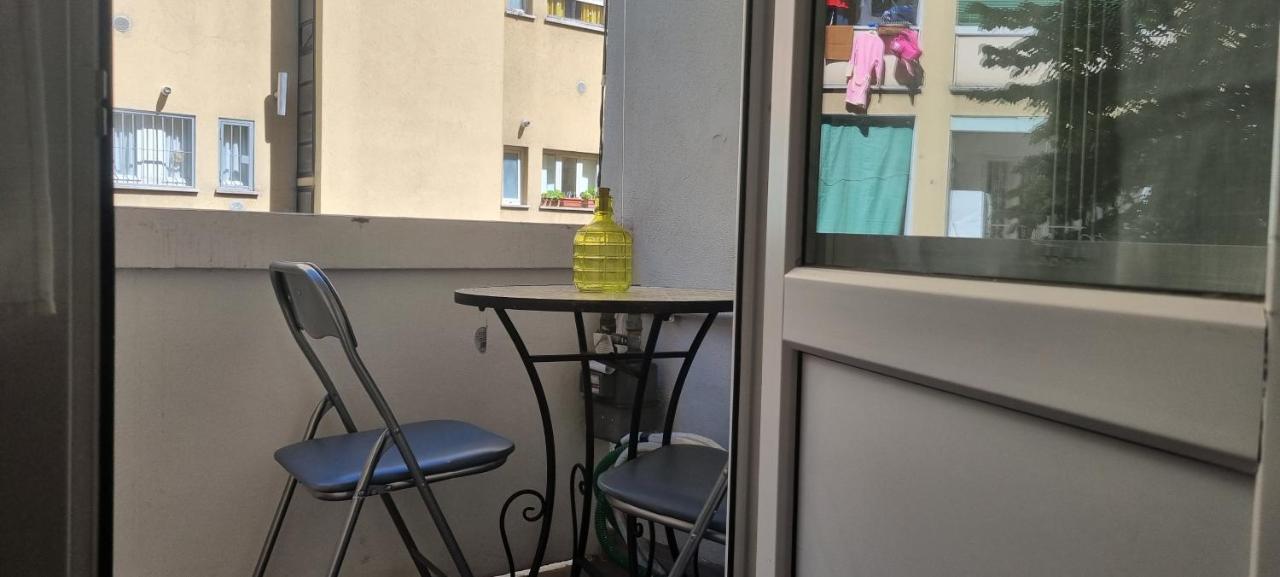Altido Cosy And Inviting 1-bed Flat With Balcony * Milão
