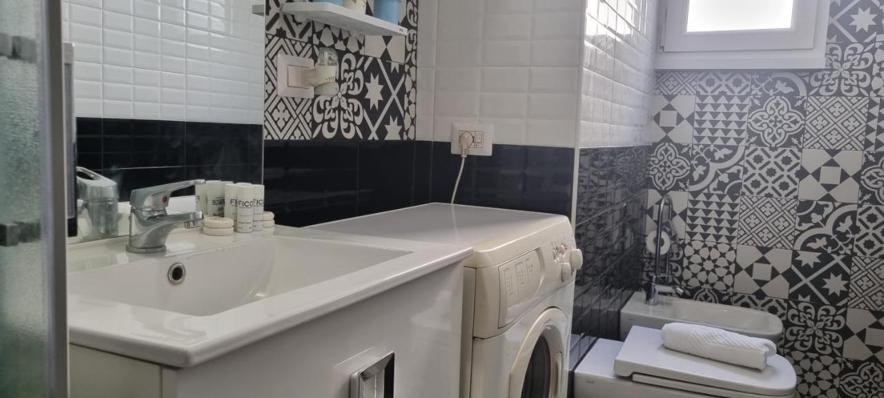 Altido Cosy And Inviting 1-bed Flat With Balcony * Milan