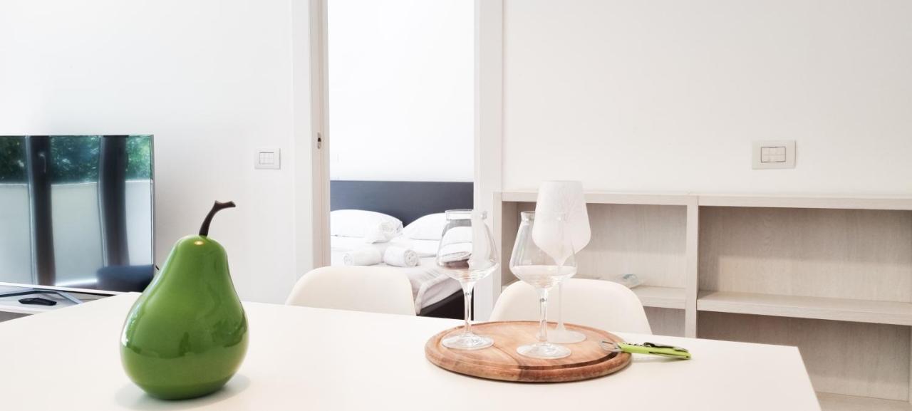 Joivy Superb Flat, 2 Balconies & Skyscrapers View * Milan