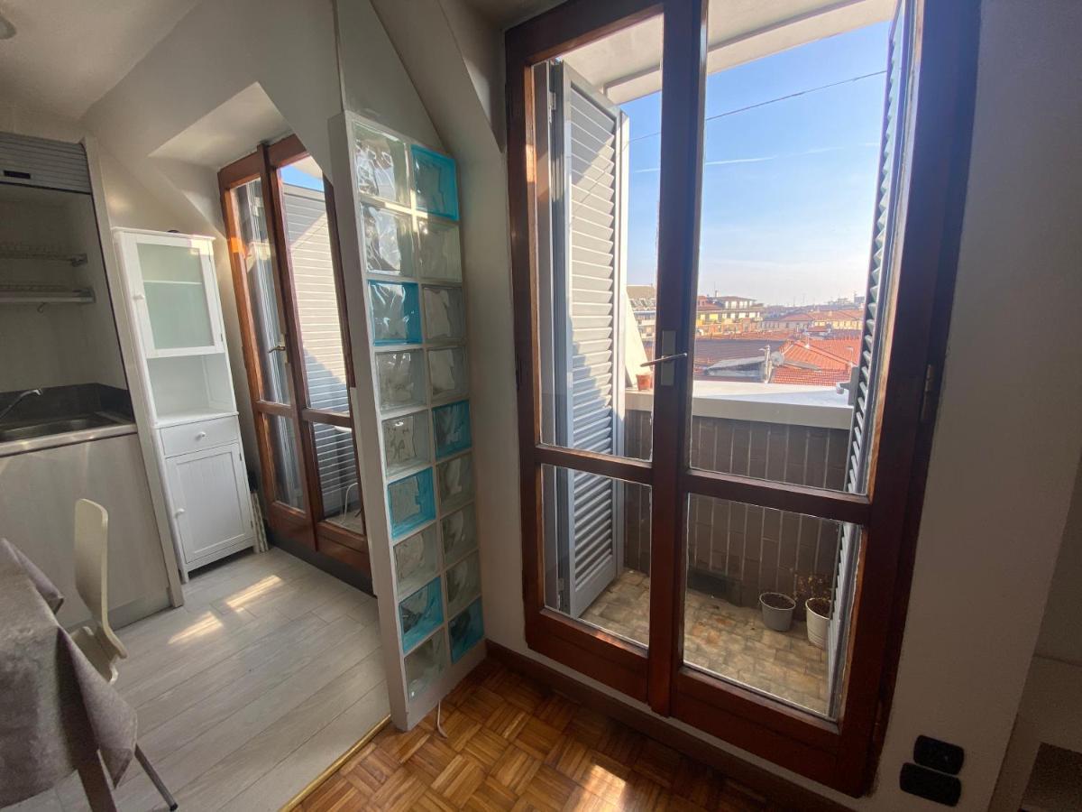 Porta Venezia, Monolocale Con Vista Sui Tetti * Milan