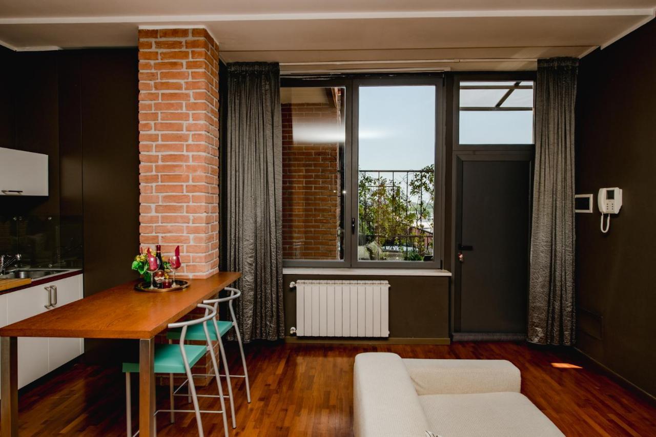 Airport The Fan Loft Near Linate Airport+duomo Apartamento